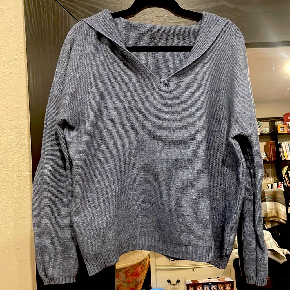 Korye blue relaxed hooded sweater
